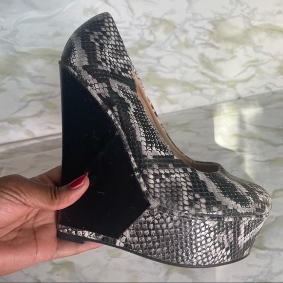 Shoe Dazzle Talitha Python Snake Print Faux Leather Slip-On Platform Wedge Heels - Picture 7 of 10